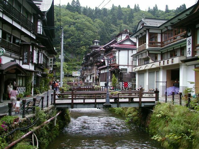 銀山温泉